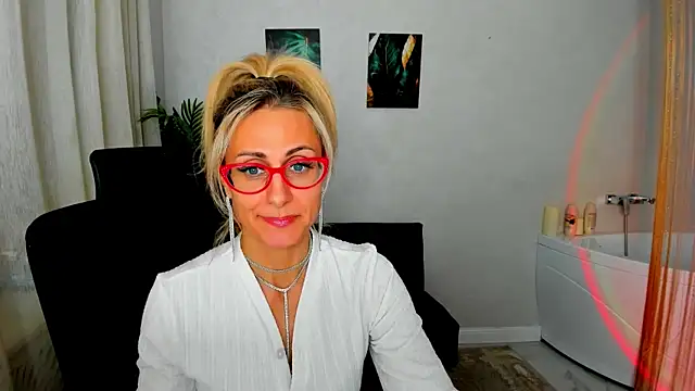 MuseOfStage's cam snapshot