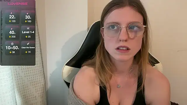 BustyKellyXXX's cam snapshot