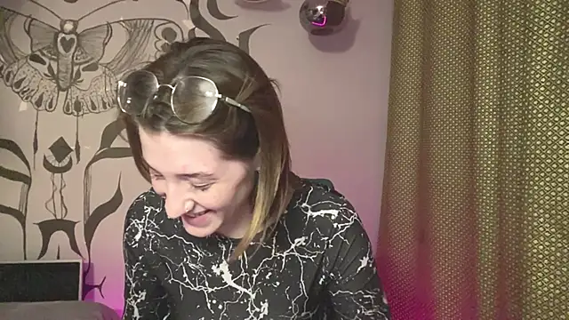 mally_luxxx's cam snapshot