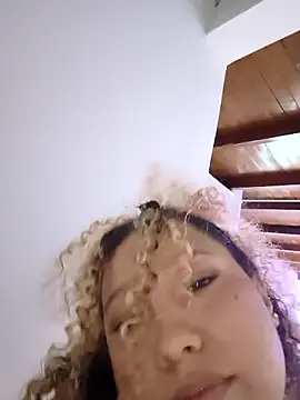 BonnieRitz's cam snapshot