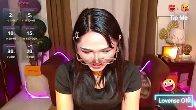 _TransGoddessCloe_ live sex cam