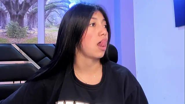 KimberlyVillaLobos live sex cam