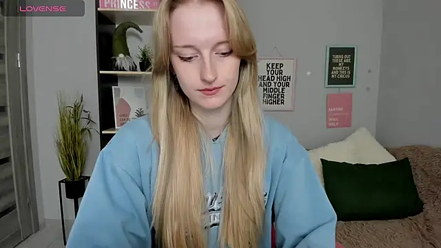 Cinnabonnn_ live sex cam