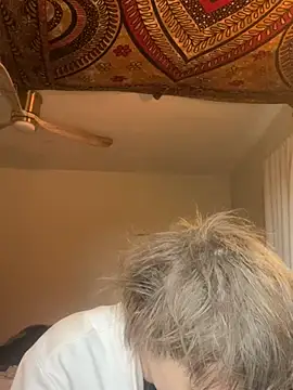 XanderOzzz live sex cam