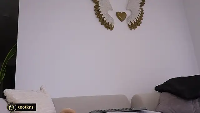 katie_cruz live sex cam