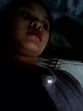 Pretty-haert's cam snapshot