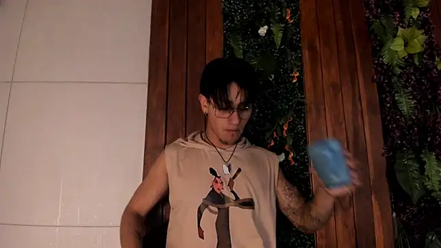 Andy_Joy_'s cam snapshot