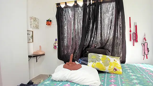 MANDY-MEGA-BBW live sex cam