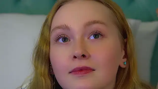 AgataFoxley's cam snapshot