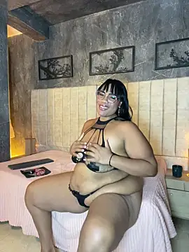 AranzalatinBlaks1's cam snapshot