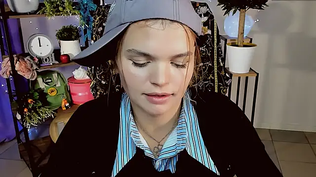 SaraGolben's cam snapshot