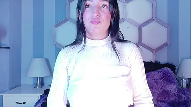 yvi_taylor's cam snapshot