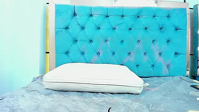 pocahontas_pow's cam snapshot