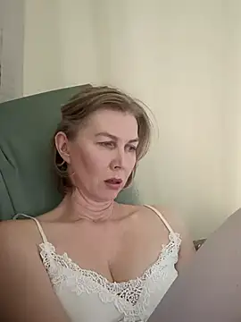 stellahere8's cam snapshot