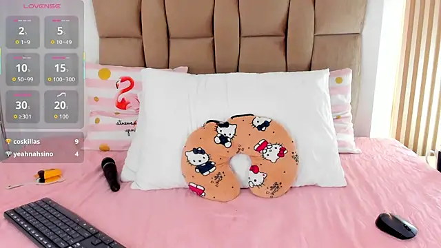 emily_rivas_'s cam snapshot