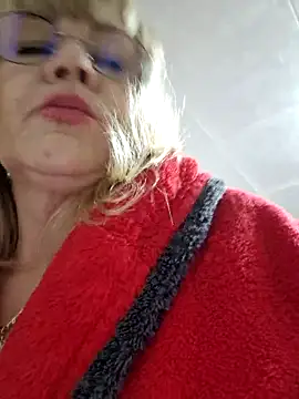 gentleblonde's cam snapshot