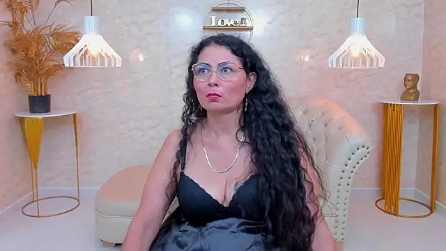 MiaMaturee's cam snapshot