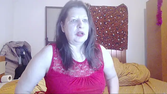 ExtasyMature live sex cam