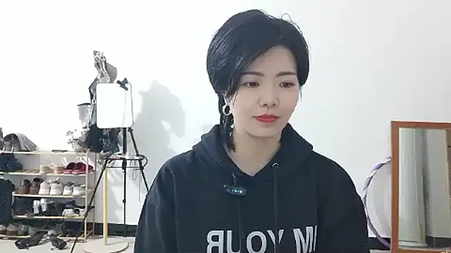 Lulu-uu live sex cam