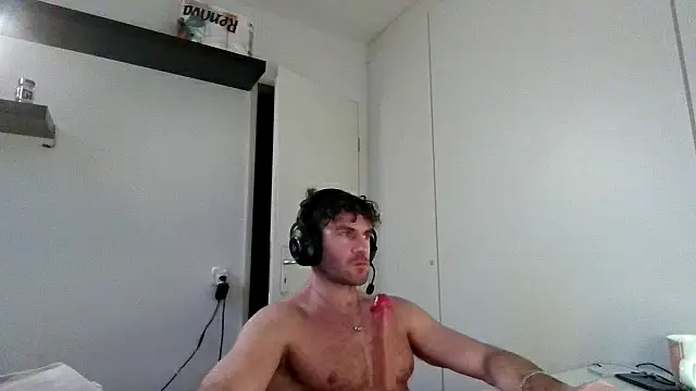 alpha-hunk live sex cam