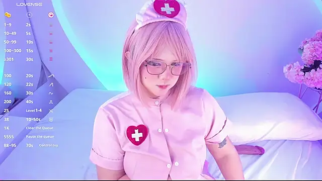 NanaOsaky live sex cam