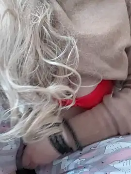 Impression222 live sex cam