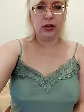 VikaKing's cam snapshot