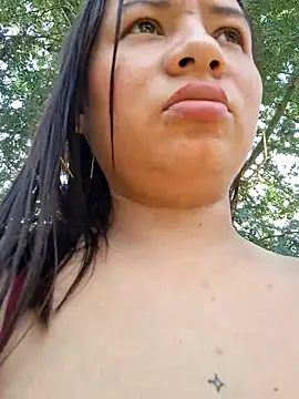 hot-mom22's cam snapshot