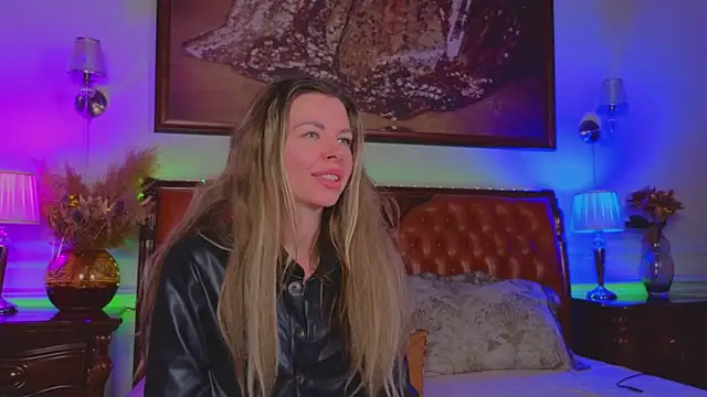 Real_Tini's cam snapshot