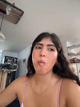 Gaby_zahir_'s cam snapshot