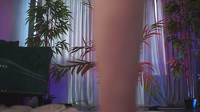 HotBustyBabeX's cam snapshot