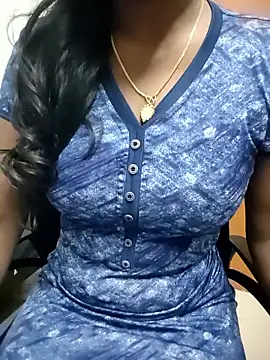 Tamilmallu-duskygirl03's cam snapshot