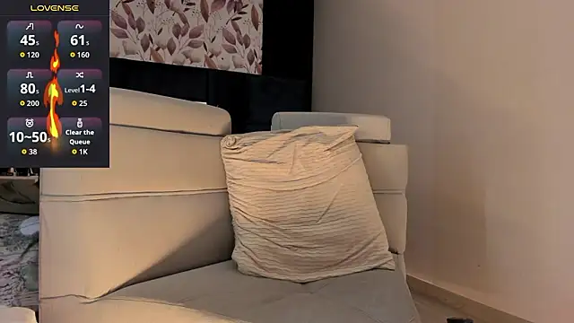 MarkWalker__'s cam snapshot