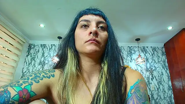 Naughty_Kittenm's cam snapshot