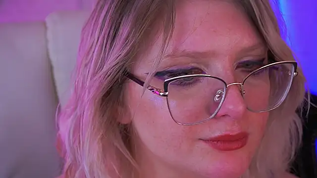 CoolTatis's cam snapshot