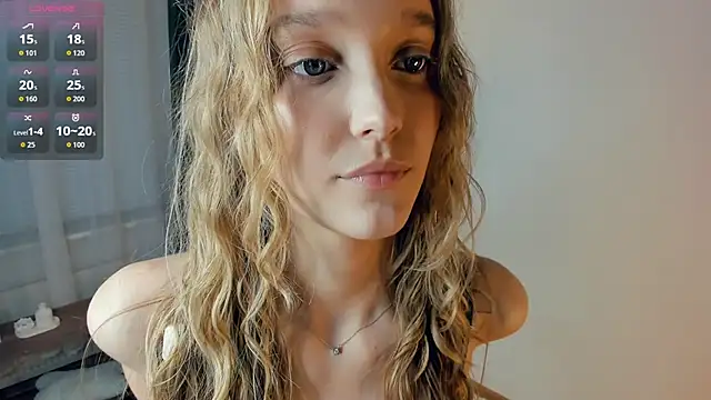 SerrenaAa's cam snapshot