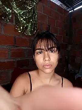 triana-hot18's cam snapshot