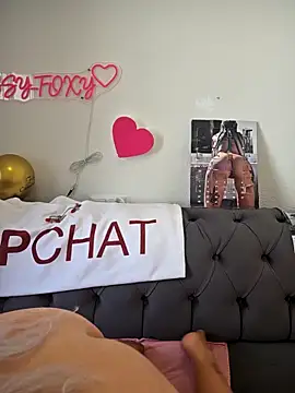 Jassy_Foxy live sex cam