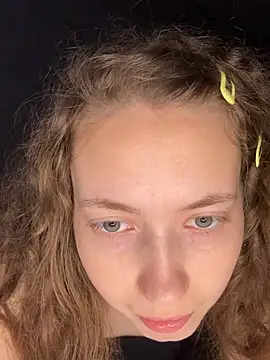 Holy_Poly's cam snapshot