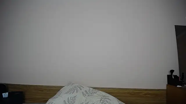 Milka_Web's cam snapshot