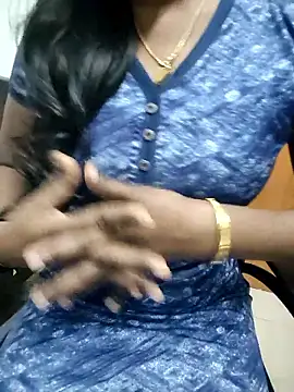 Tamilmallu-duskygirl03's cam snapshot