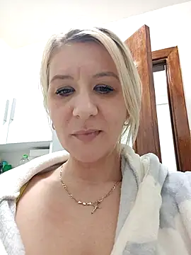 KaylinJan live sex cam