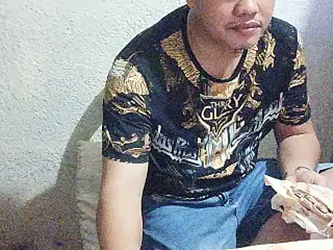 UrAsianGuy90 live sex cam