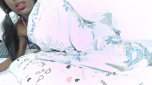 Madeline_Woods live sex cam