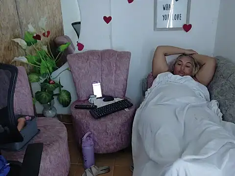 laleska_montenegro live sex cam