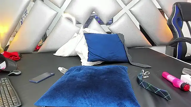 TREVORDONSON live sex cam