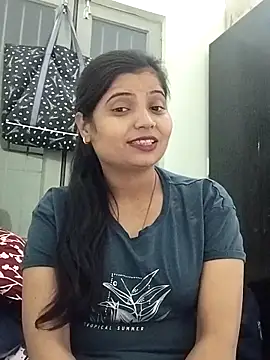 Hot-Pooja25 live sex cam