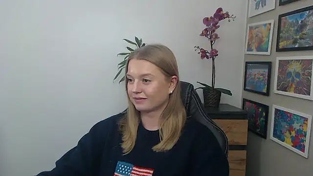 Mysteryerica's cam snapshot