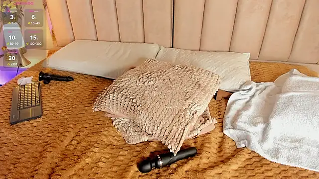 Milan_ebony's cam snapshot