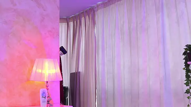 ArtTeasee's cam snapshot